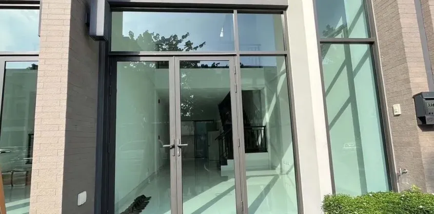 Townhouse in Nong Khaem, Bangkok, Thailand 2 bedrooms № 156652