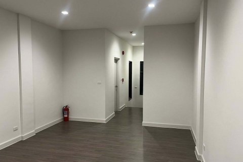 Townhouse in Nong Khaem, Bangkok, Thailand 2 bedrooms № 156652 - photo 8