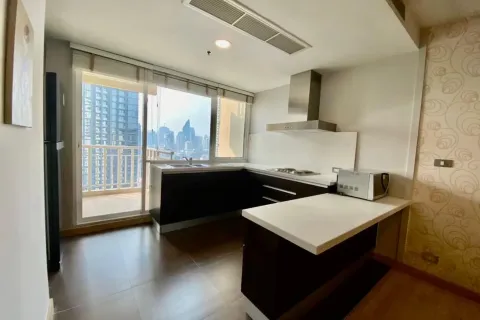 Condo à Watthana, Bangkok, Thaïlande, 2 chambres  № 156654 - photo 9