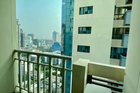 Condo à Watthana, Bangkok, Thaïlande, 2 chambres  № 156654 - photo 14