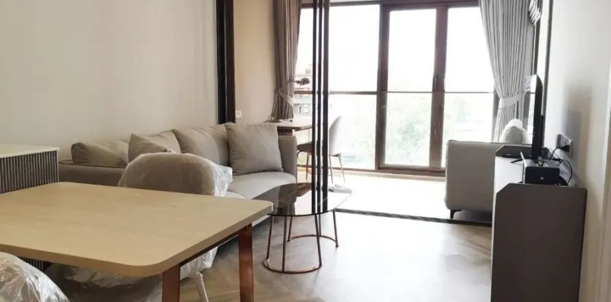 Студия в кондо в Ваттхане, Бангкок, Таиланд № 156649