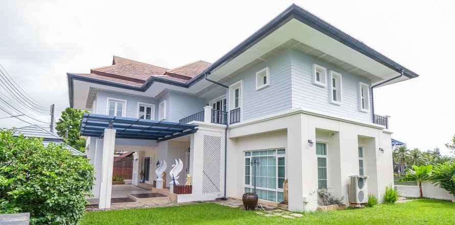 House in Phuket, Thailand 4 bedrooms № 147207