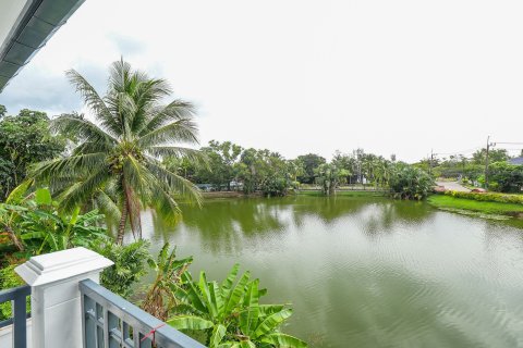 House in Phuket, Thailand 4 bedrooms № 147207 - photo 2