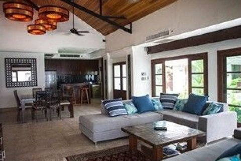 Villa in Kathu, Thailand 3 bedrooms № 154757 - photo 7