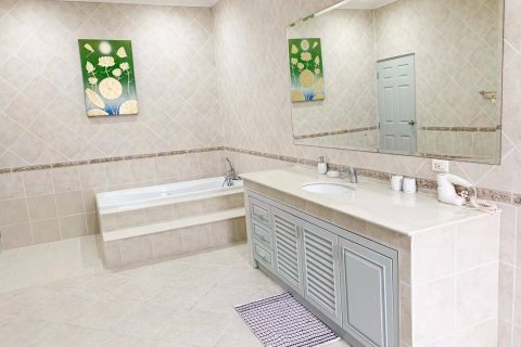 Вилла в Паттайе, Таиланд с 12 спальнями  № 153232 - фото 16