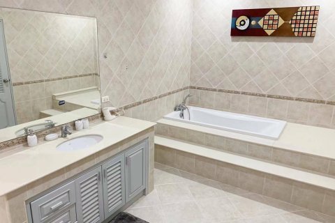 Вилла в Паттайе, Таиланд с 12 спальнями  № 153232 - фото 5