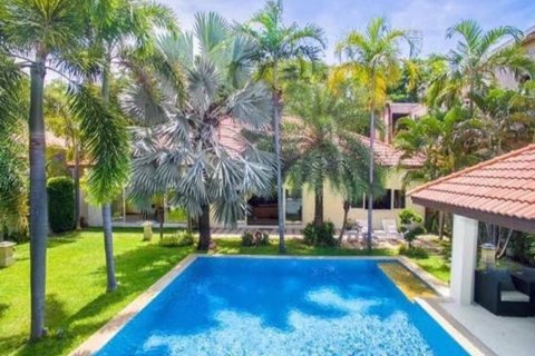 Вилла в Паттайе, Таиланд с 12 спальнями  № 153232 - фото 9