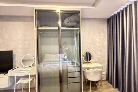 Studio in the Condo in Huai Khwang, Bangkok, Thailand  № 169442 - photo 6