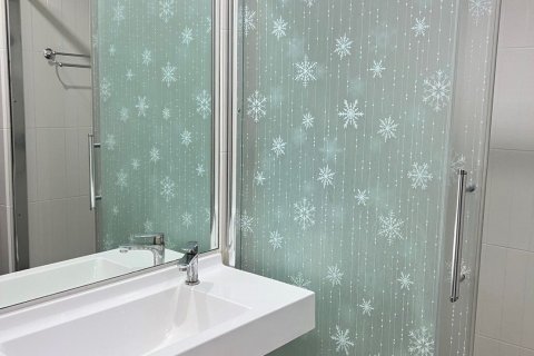 Condo in Samut Prakan, Thailand, 2 bedrooms  № 169444 - photo 15