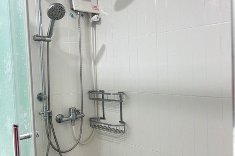 Condo in Samut Prakan, Thailand, 2 bedrooms  № 169444 - photo 16