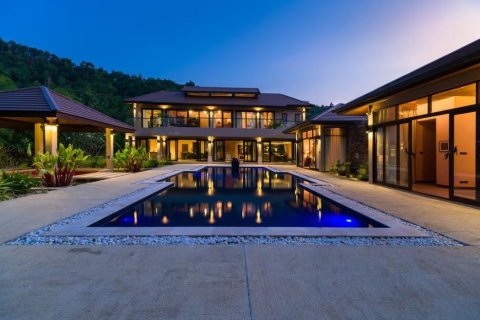Villa in Ko Samui, Thailand 4 bedrooms № 179950 - photo 6