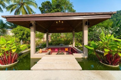 Villa in Ko Samui, Thailand 4 bedrooms № 179950 - photo 3