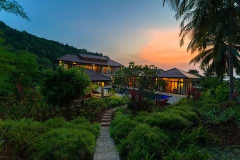 Villa in Ko Samui, Thailand 4 bedrooms № 179950 - photo 4