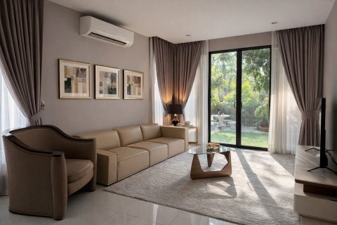 House in Pathum Thani, Thailand 3 bedrooms № 167328 - photo 11