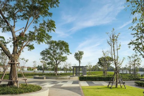 House in Pathum Thani, Thailand 3 bedrooms № 167328 - photo 16