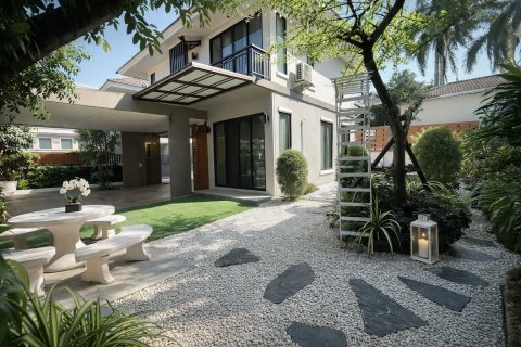 House in Pathum Thani, Thailand 3 bedrooms № 167328 - photo 3