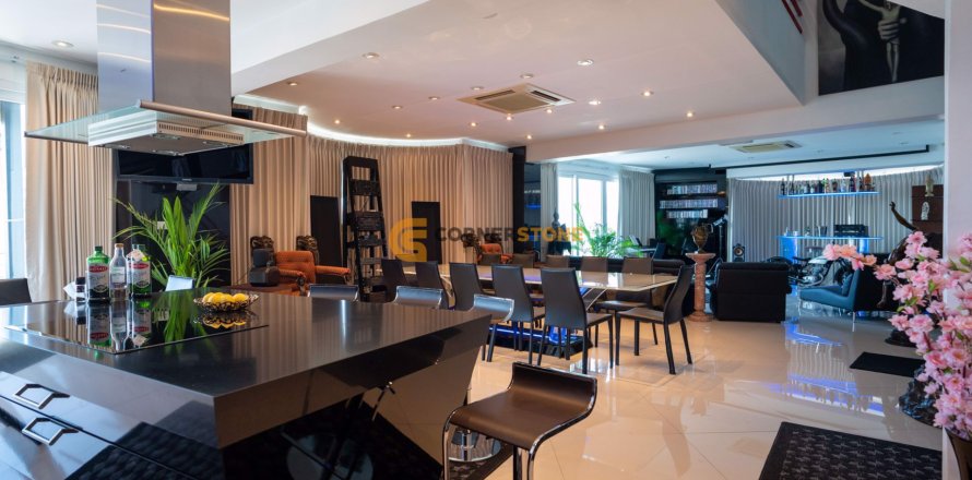 Studio in the Condo on Jomtien Beach, Pattaya, Thailand  № 53715