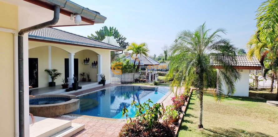 Студия в Чонбури, Таиланд № 53711