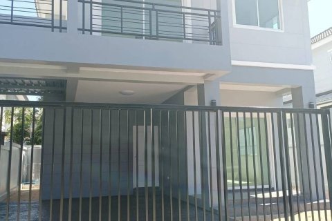 Вилла в Паттайе, Таиланд с 3 спальнями  № 152820 - фото 2