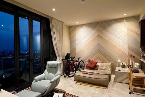 Studio dans le Condo à Watthana, Bangkok, Thaïlande  № 169296 - photo 1