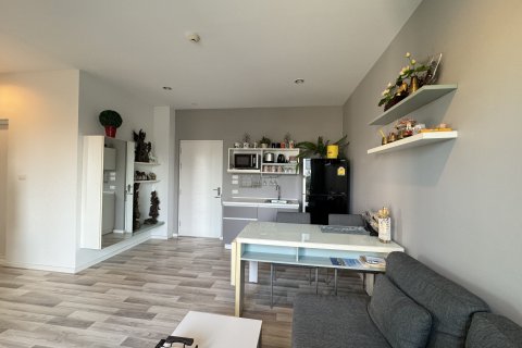 Condo in Chiang Mai, Thailand, 2 bedrooms  № 169298 - photo 2