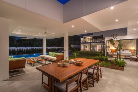 House in Ko Samui, Thailand 7 bedrooms № 180911 - photo 25