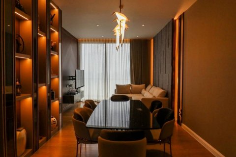 Condo in Bangkok, Thailand, 2 bedrooms  № 180909 - photo 2
