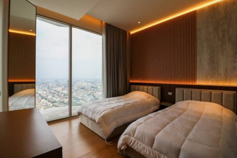 Condo in Bangkok, Thailand, 2 bedrooms  № 180909 - photo 17