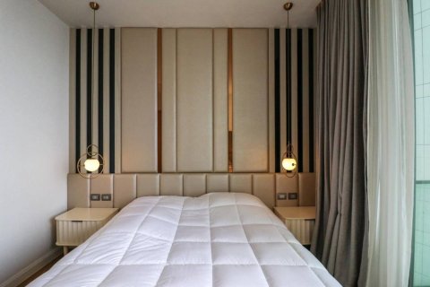 Condo in Bangkok, Thailand, 2 bedrooms  № 180909 - photo 12