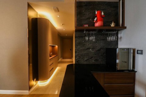 Condo in Bangkok, Thailand, 2 bedrooms  № 180909 - photo 7