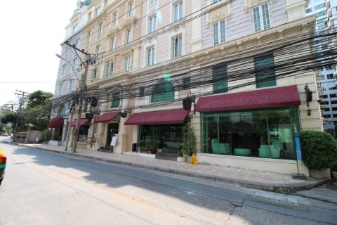 Commercial property in Bangkok, Thailand № 180905 - photo 2