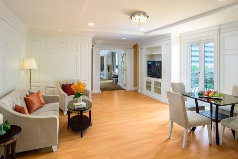 Commercial property in Bangkok, Thailand № 180905 - photo 15