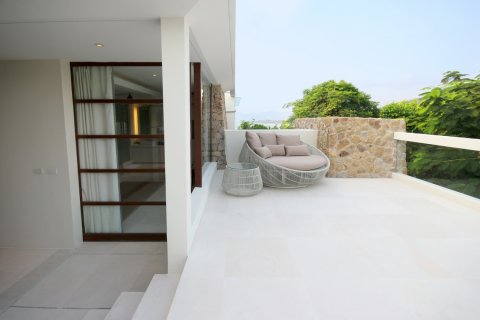 House in Ko Samui, Thailand 4 bedrooms № 180906 - photo 23