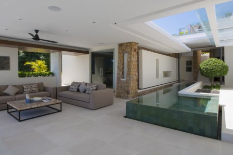 House in Ko Samui, Thailand 4 bedrooms № 180906 - photo 11