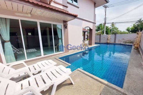Maison à Pattaya, Thaïlande 5 chambres № 196842