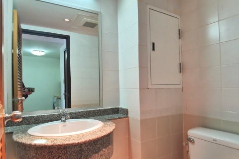 Condo in Pathum Wan, Bangkok, Thailand, 2 bedrooms № 200774 - photo 2