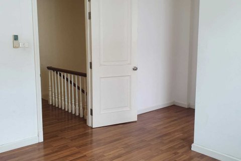 Townhouse à Bang Kapi, Bangkok, Thaïlande 3 chambres № 150264 - photo 7