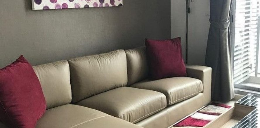 Studio in the Condo in Watthana, Bangkok, Thailand  № 142703