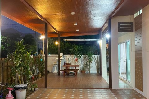 House in Hang Dong, Thailand 4 bedrooms № 142706 - photo 9