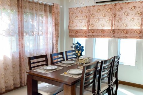 House in Hang Dong, Thailand 4 bedrooms № 142706 - photo 5