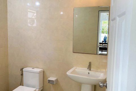 House in Hang Dong, Thailand 4 bedrooms № 142706 - photo 10