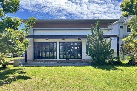 Villa in San Kamphaeng, Thailand 5 bedrooms № 147199 - photo 2