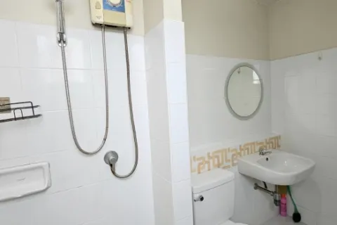 Reihenhaus in Saphan Sung, Bangkok, Thailand 3 Schlafzimmer № 219125 - Foto 16