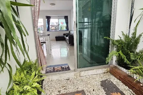 Reihenhaus in Saphan Sung, Bangkok, Thailand 3 Schlafzimmer № 219125 - Foto 18