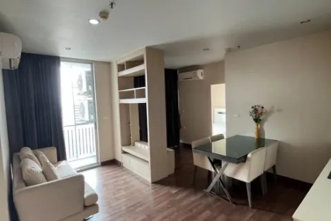 Condo in Bang Kapi, Bangkok, Thailand, 2 bedrooms  № 219126