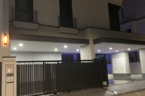 Maison à Saphan Sung, Bangkok, Thaïlande 5 chambres № 156220 - photo 2