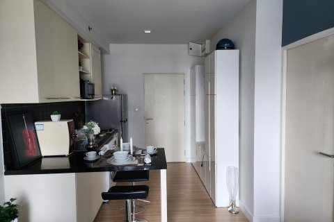 Studio in the Condo in Sathon, Bangkok, Thailand  № 156221 - photo 3