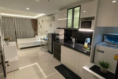 Studio in the Condo in Pattaya, Thailand  № 156225 - photo 1