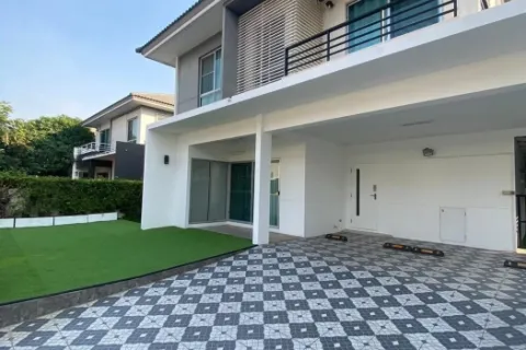 Maison à Bang Phli Yai, Thaïlande 3 chambres № 218810