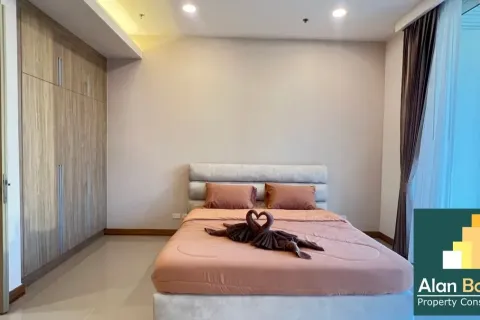 Condominio de 2 dormitorios en Pattaya, Tailandia № 210725 - foto 4